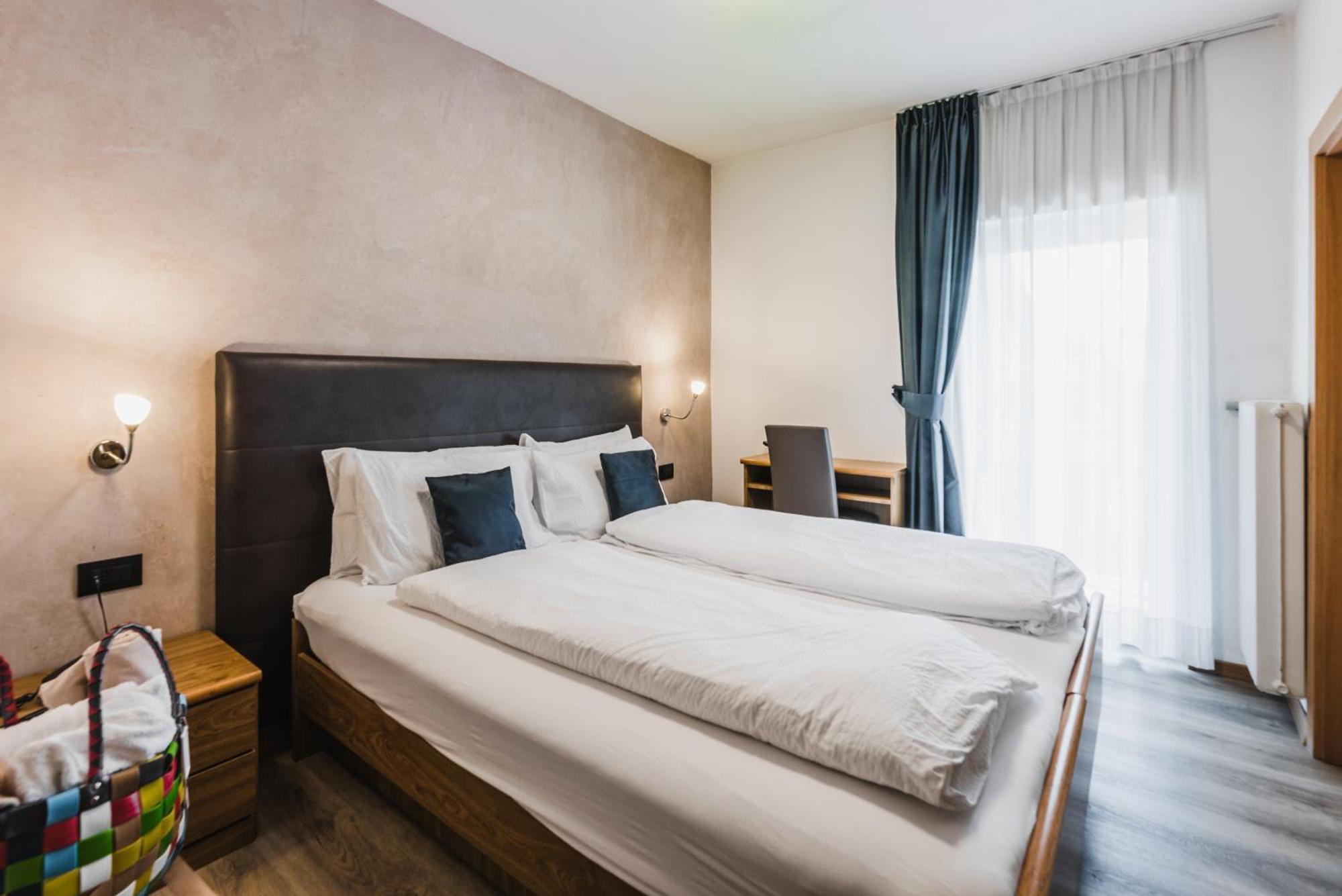 Hotel Arnika Pozza di Fassa Luaran gambar