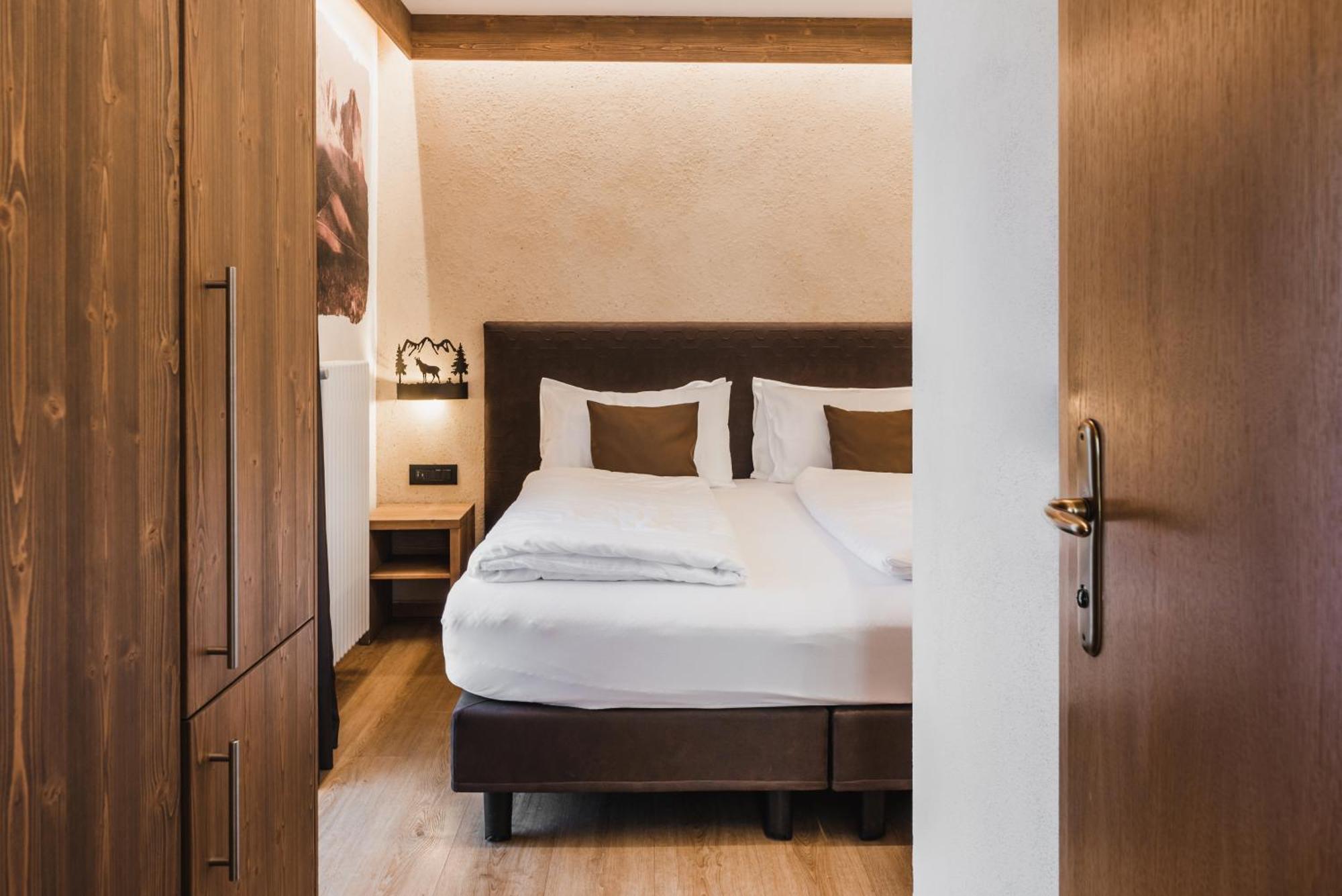 Hotel Arnika Pozza di Fassa Luaran gambar
